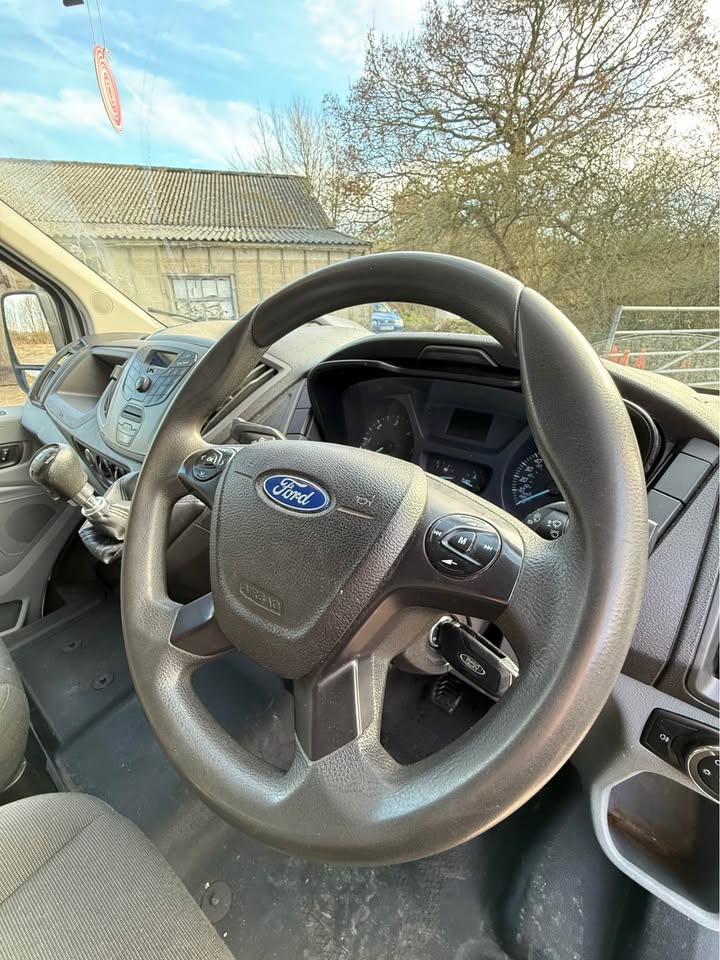 FORD TRANSIT LUTON 2019 NO VAT TWIN WHEEL - Thumbnail 5
