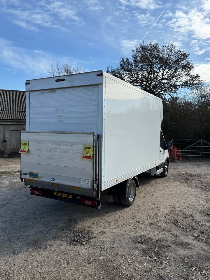 FORD TRANSIT LUTON 2019 NO VAT TWIN WHEEL - Thumbnail 3