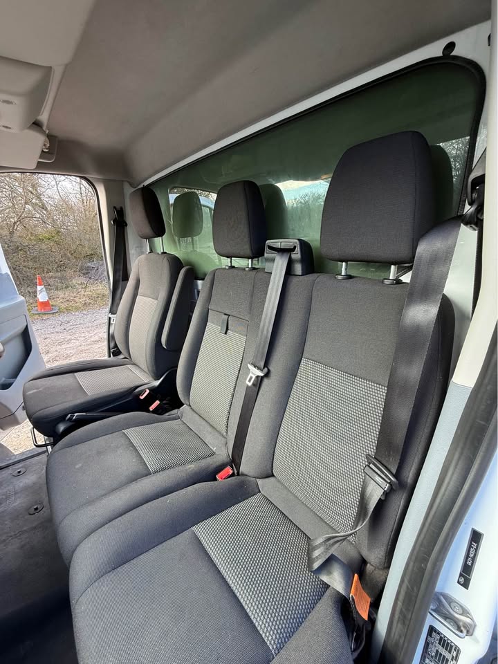 FORD TRANSIT LUTON 2019 NO VAT TWIN WHEEL - Thumbnail 7